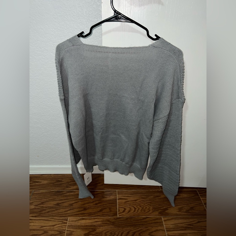 Sweater - Picture 5 of 8